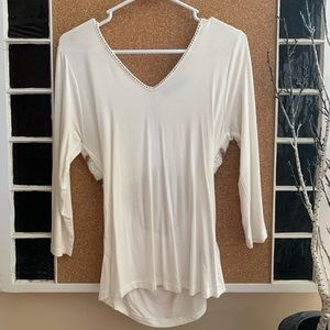 ⚜️BKE Beaded 3/4 Sleeve Top With Detailed Back⚜️